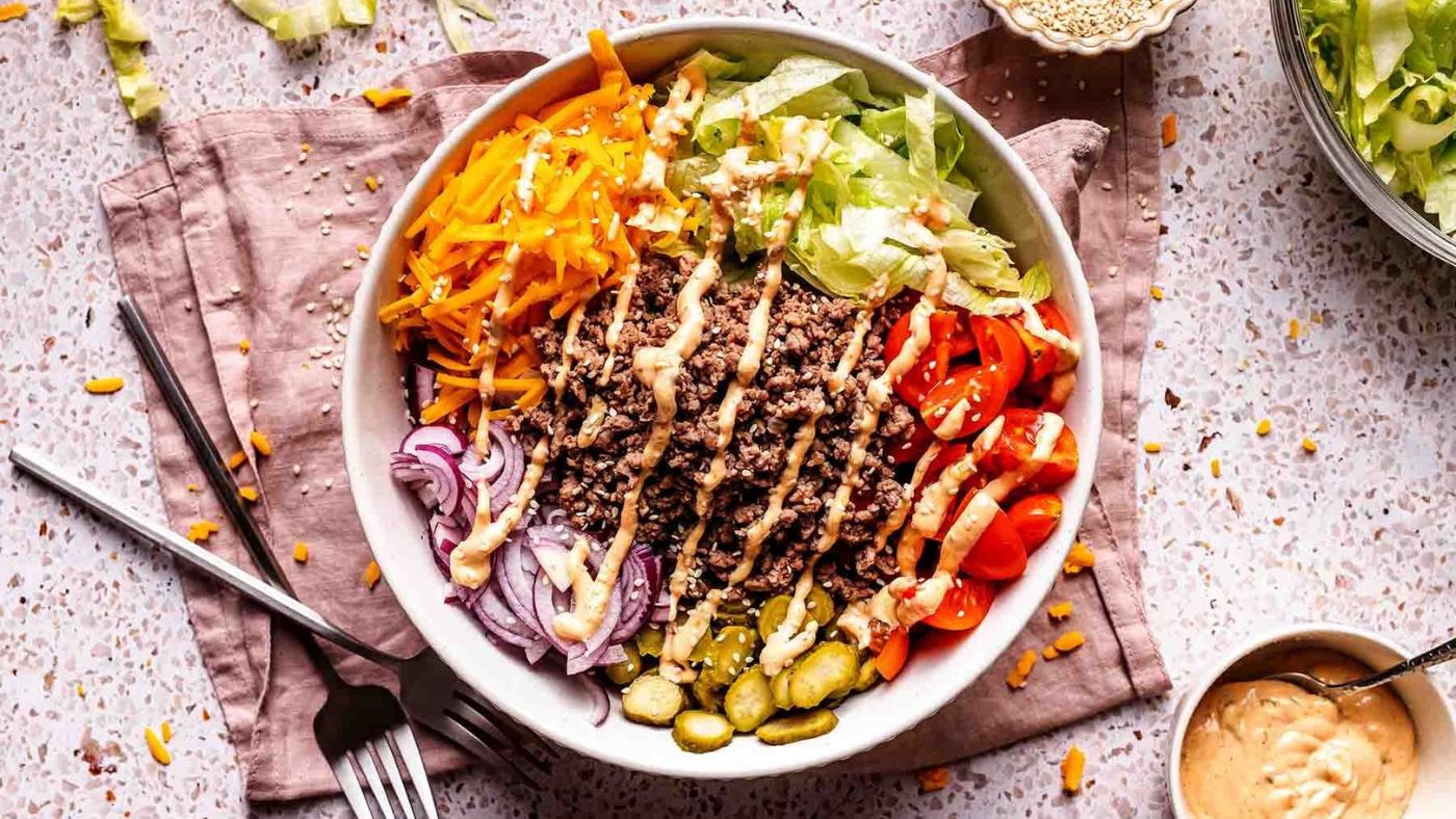 Knackiges Gemüse in Burger Bowl