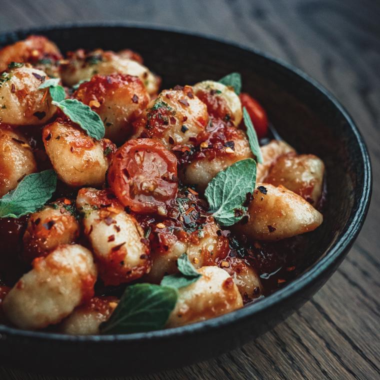 Chili auf Gnocchi Gericht